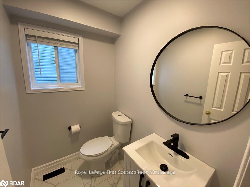 Photo 7 of 41 Copeman Crescent, Barrie, Painswick North — HOMEH