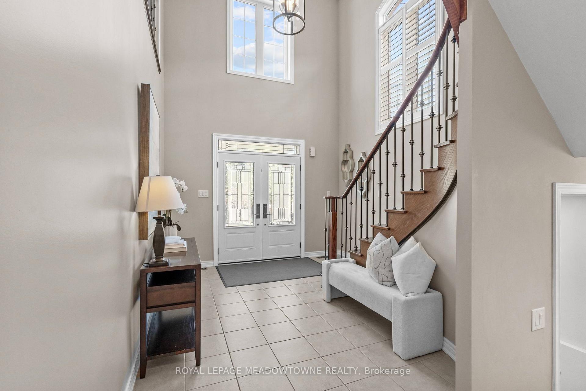 Photo 10 of 395 Malboeuf Court, Milton, Scott — HOMEH