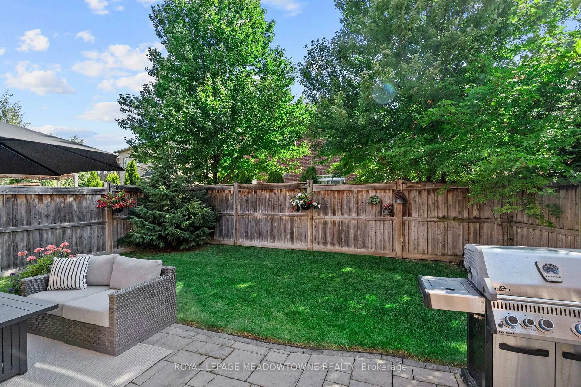 Photo 5 of 395 Malboeuf Court, Milton, Scott — HOMEH