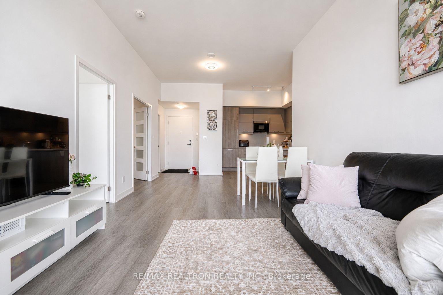 Photo 4 of Unit 1809A, 8119 Birchmount Road, Markham, Unionville — HOMEH