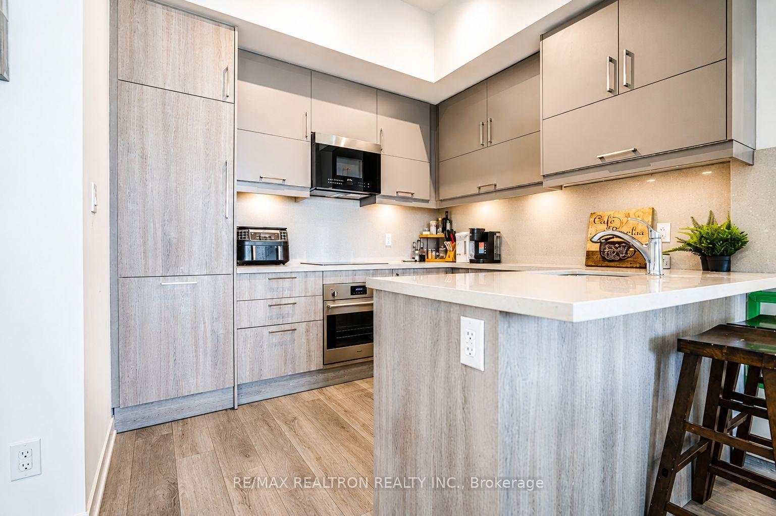 Photo 5 of Unit 1809A, 8119 Birchmount Road, Markham, Unionville — HOMEH