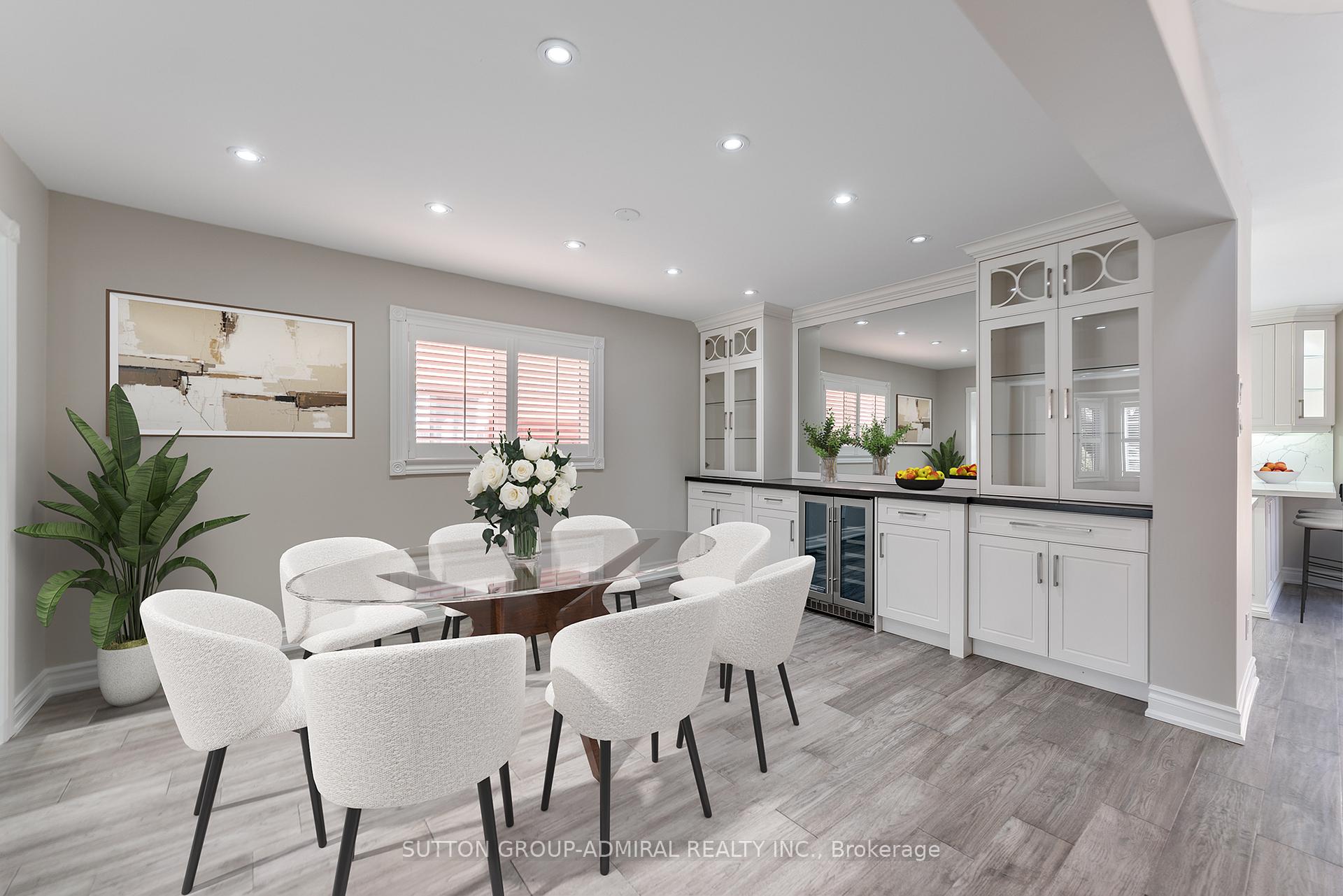 Photo 2 of 150 Rockwood Crescent, Vaughan, Beverley Glen — HOMEH