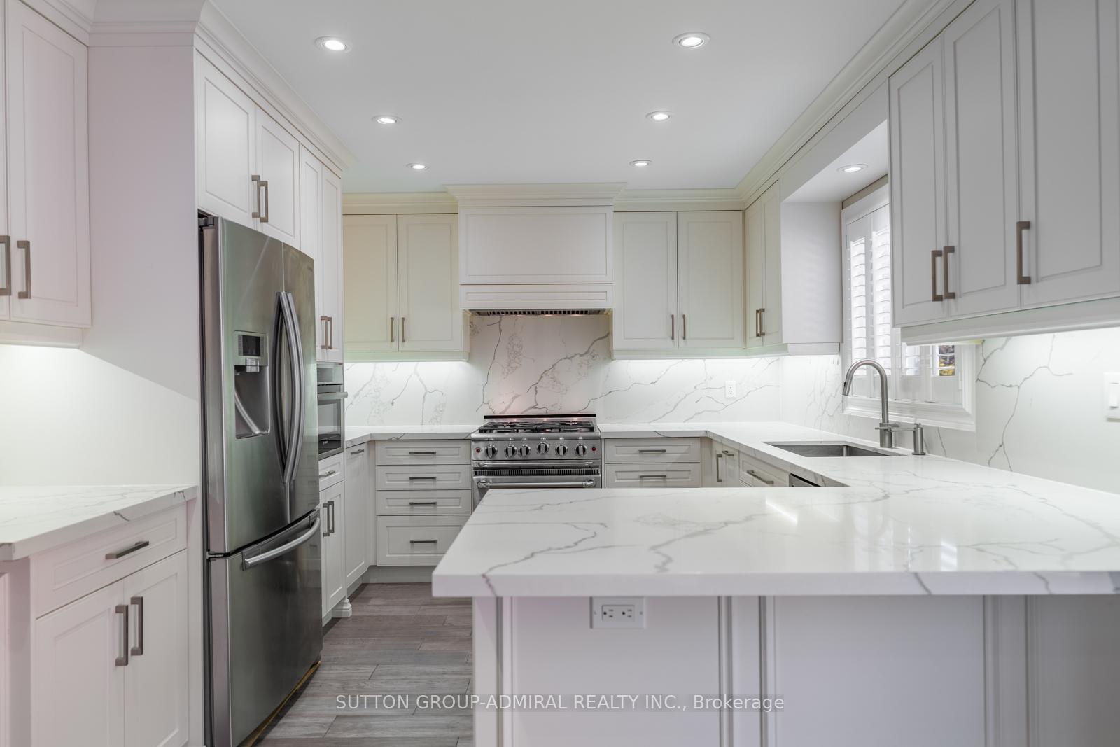 Photo 7 of 150 Rockwood Crescent, Vaughan, Beverley Glen — HOMEH