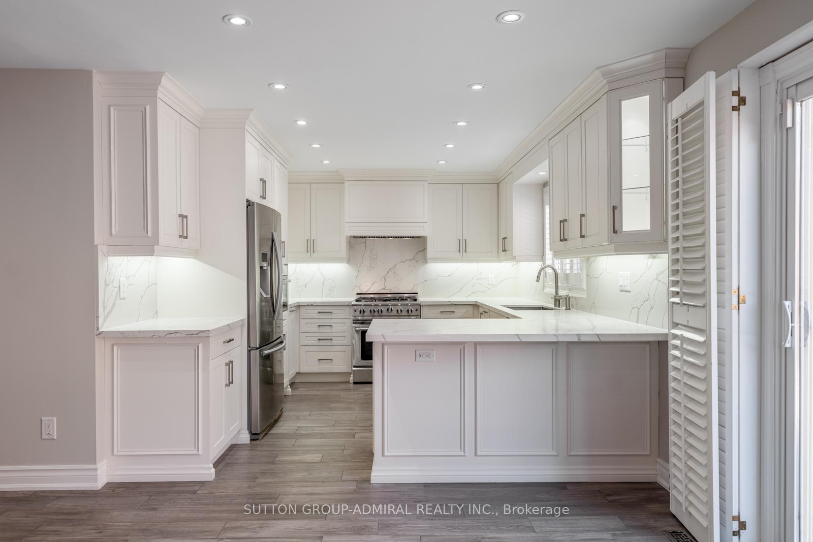 Photo 8 of 150 Rockwood Crescent, Vaughan, Beverley Glen — HOMEH