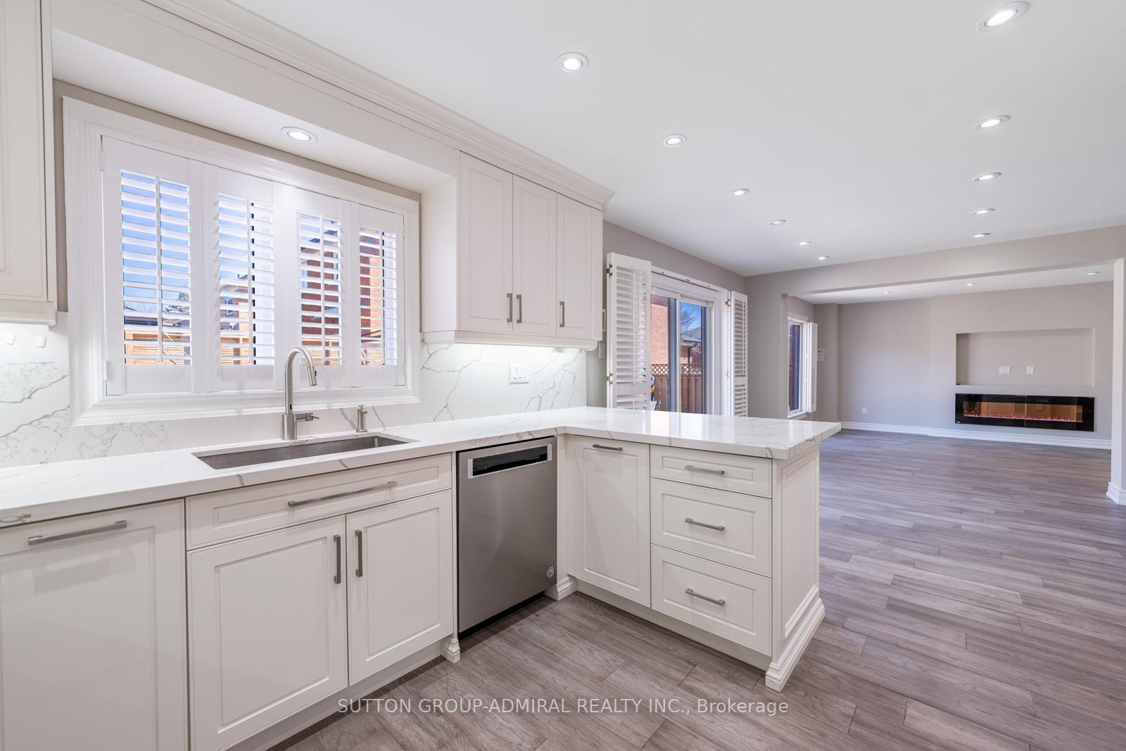 Photo 11 of 150 Rockwood Crescent, Vaughan, Beverley Glen — HOMEH