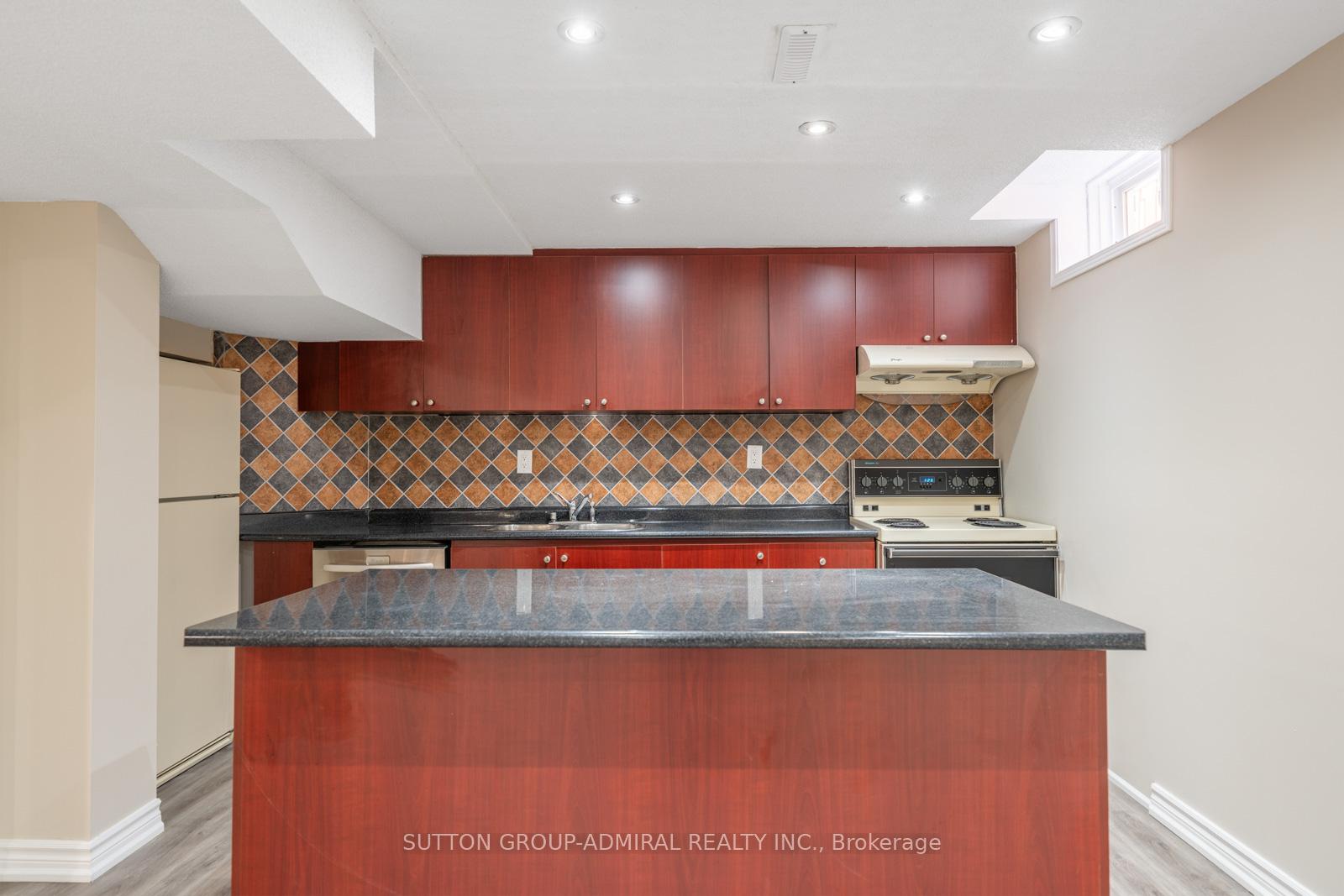 Photo 35 of 150 Rockwood Crescent, Vaughan, Beverley Glen — HOMEH
