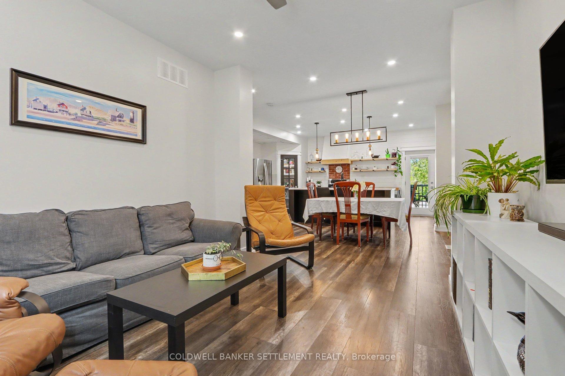 Photo 11 of 56 Aberdeen Avenue, Smiths Falls, Smiths Falls — HOMEH