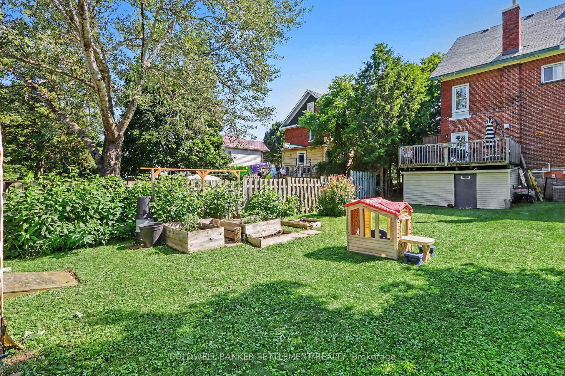 Photo 25 of 56 Aberdeen Avenue, Smiths Falls, Smiths Falls — HOMEH