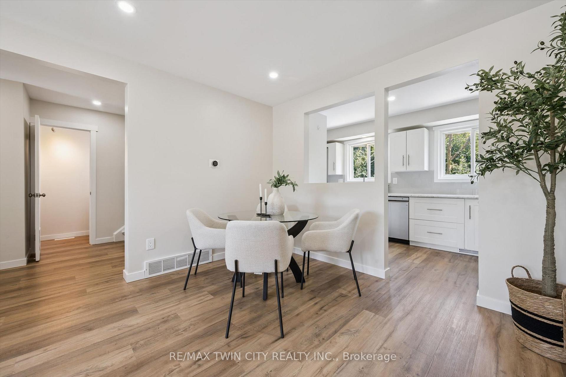 Photo 10 of Unit A, 488 Glenelm Crescent, Waterloo, Lakeshore Village — HOMEH