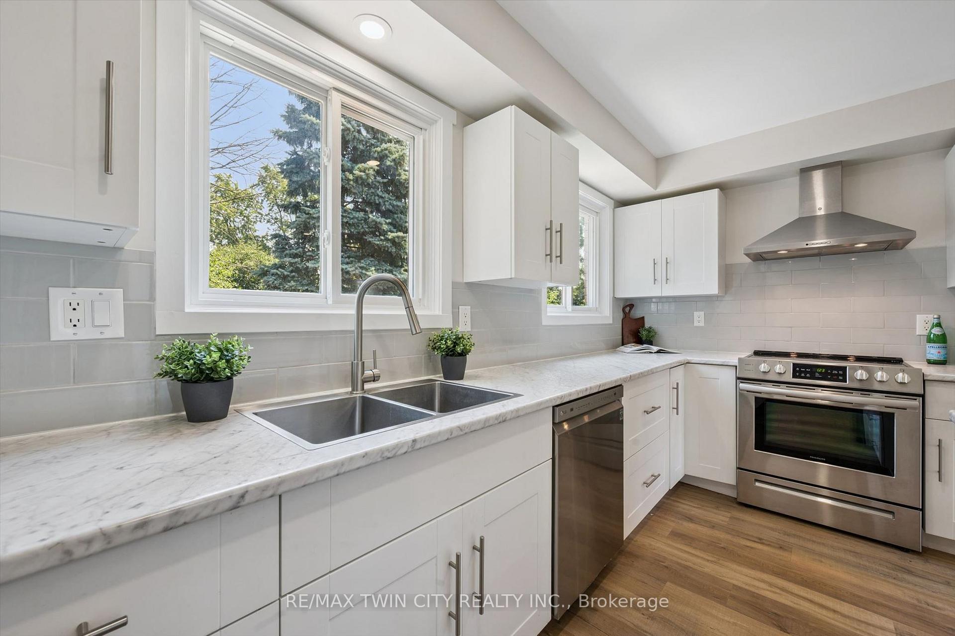 Photo 12 of Unit A, 488 Glenelm Crescent, Waterloo, Lakeshore Village — HOMEH