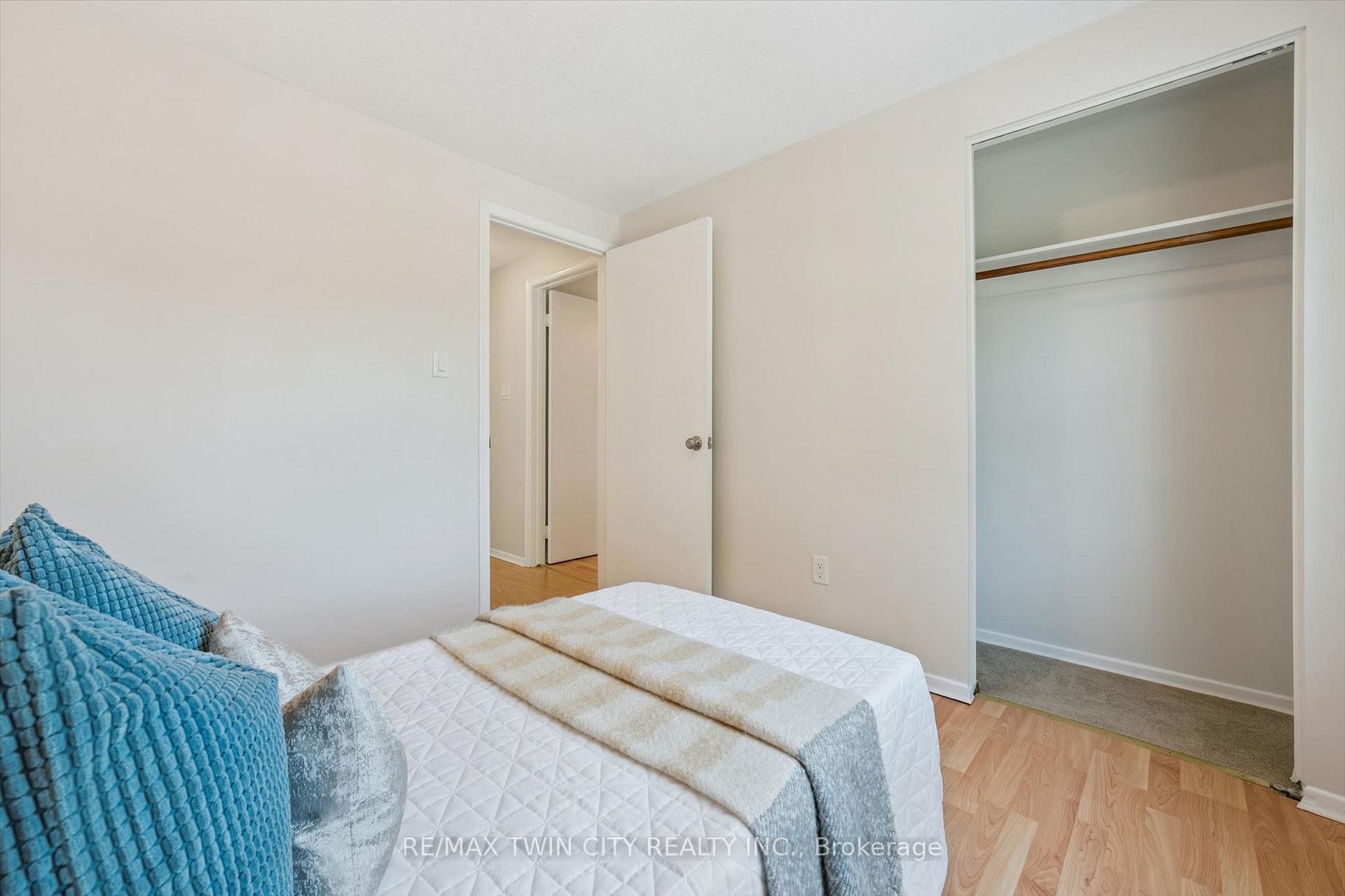 Photo 16 of Unit A, 488 Glenelm Crescent, Waterloo, Lakeshore Village — HOMEH