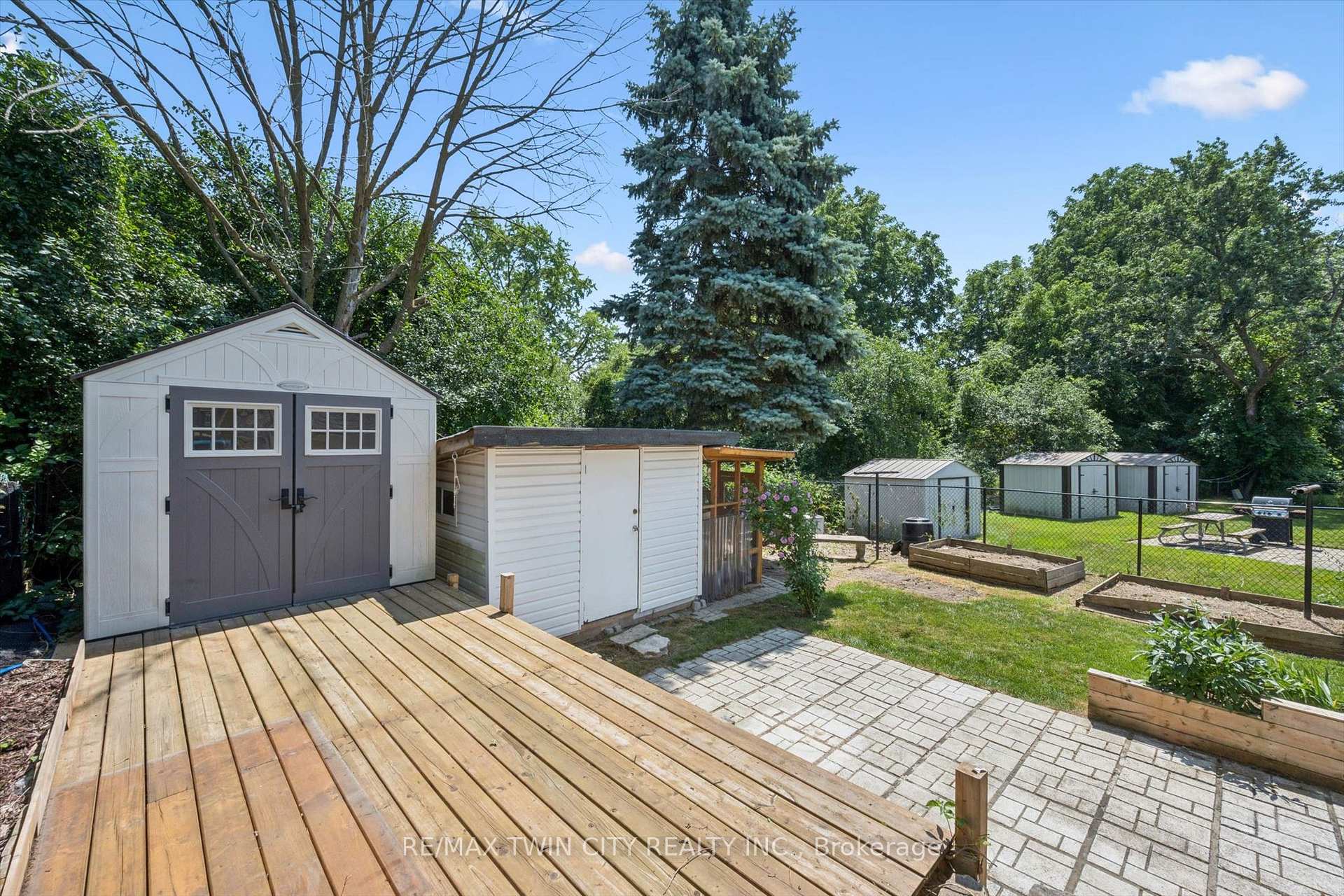 Photo 31 of Unit A, 488 Glenelm Crescent, Waterloo, Lakeshore Village — HOMEH