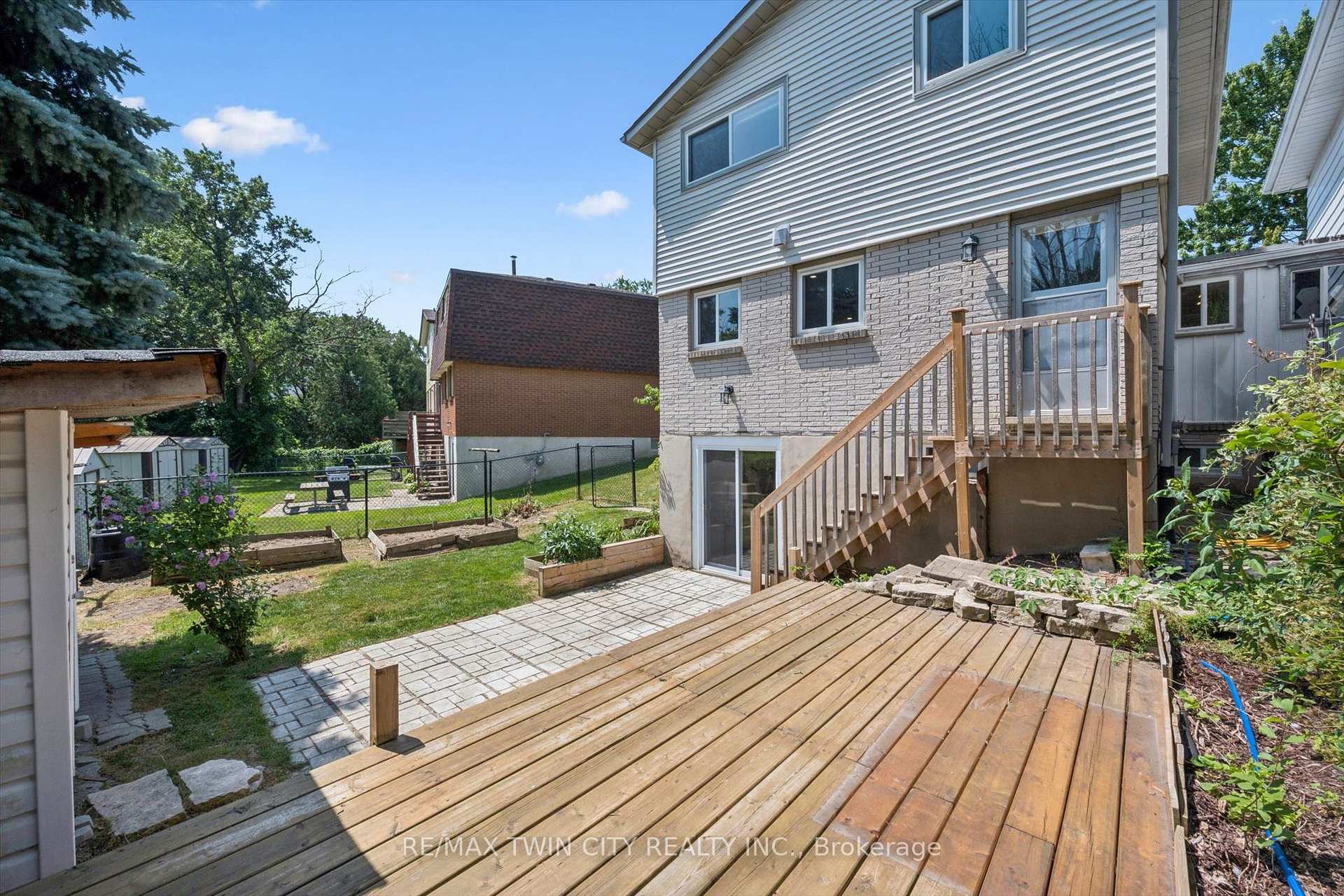 Photo 32 of Unit A, 488 Glenelm Crescent, Waterloo, Lakeshore Village — HOMEH