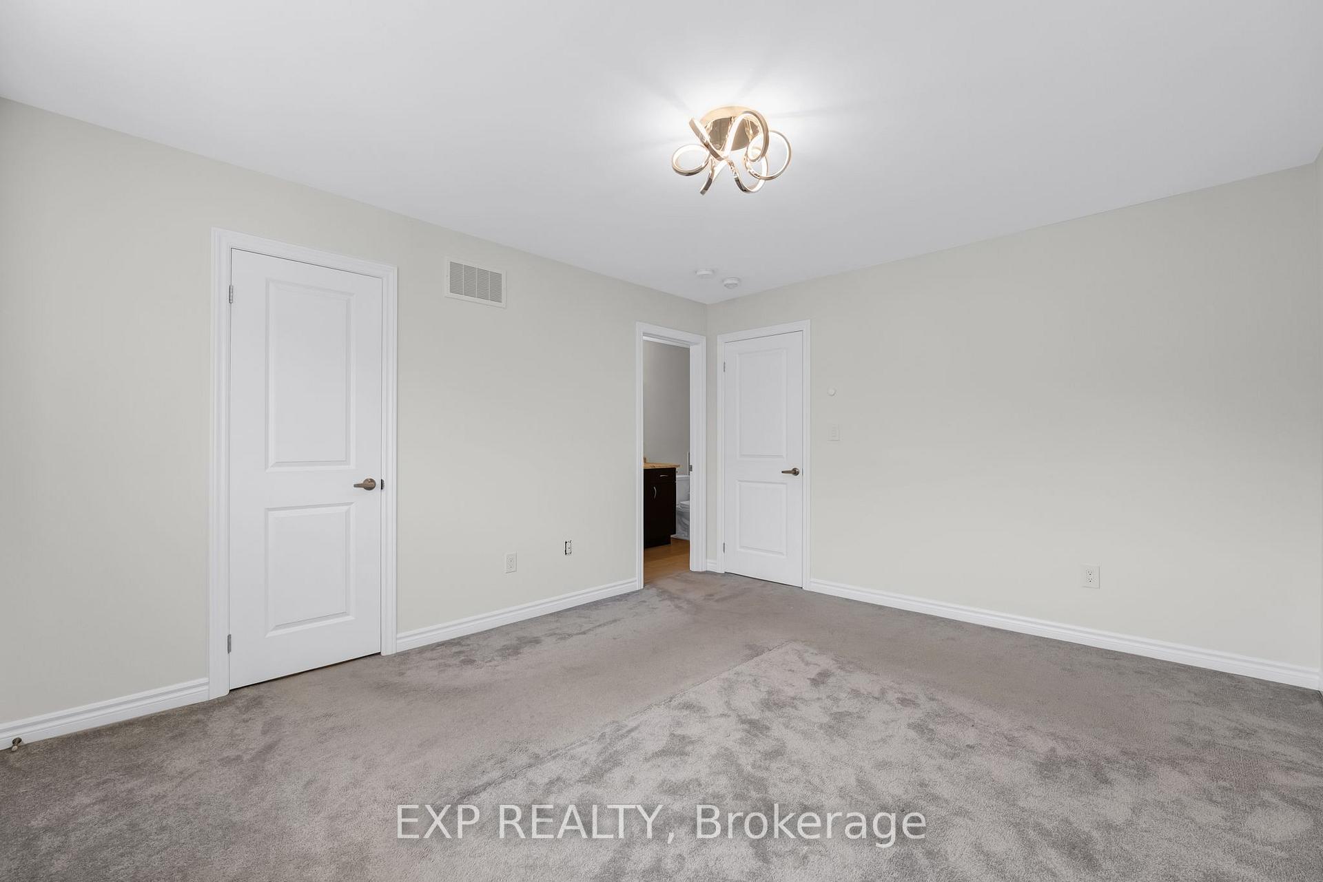 Photo 22 of 104 Gordon Circle, Newmarket, Gorham-College Manor — HOMEH