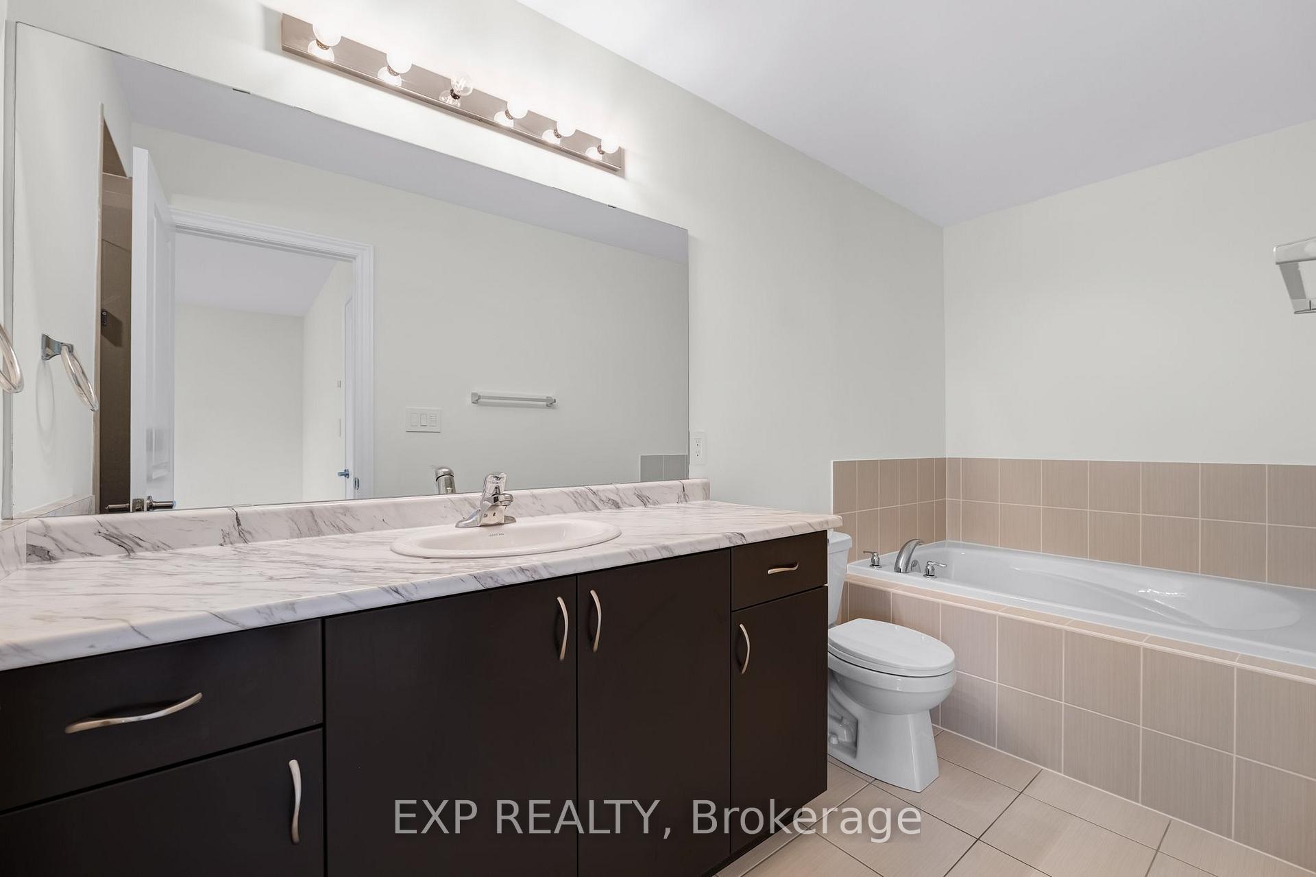 Photo 23 of 104 Gordon Circle, Newmarket, Gorham-College Manor — HOMEH