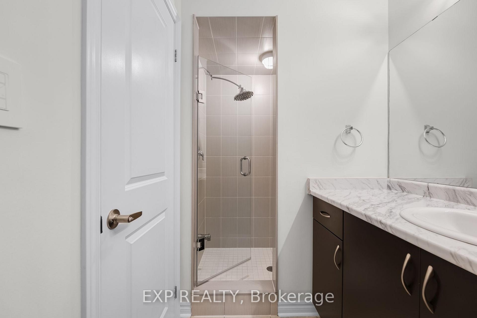 Photo 24 of 104 Gordon Circle, Newmarket, Gorham-College Manor — HOMEH