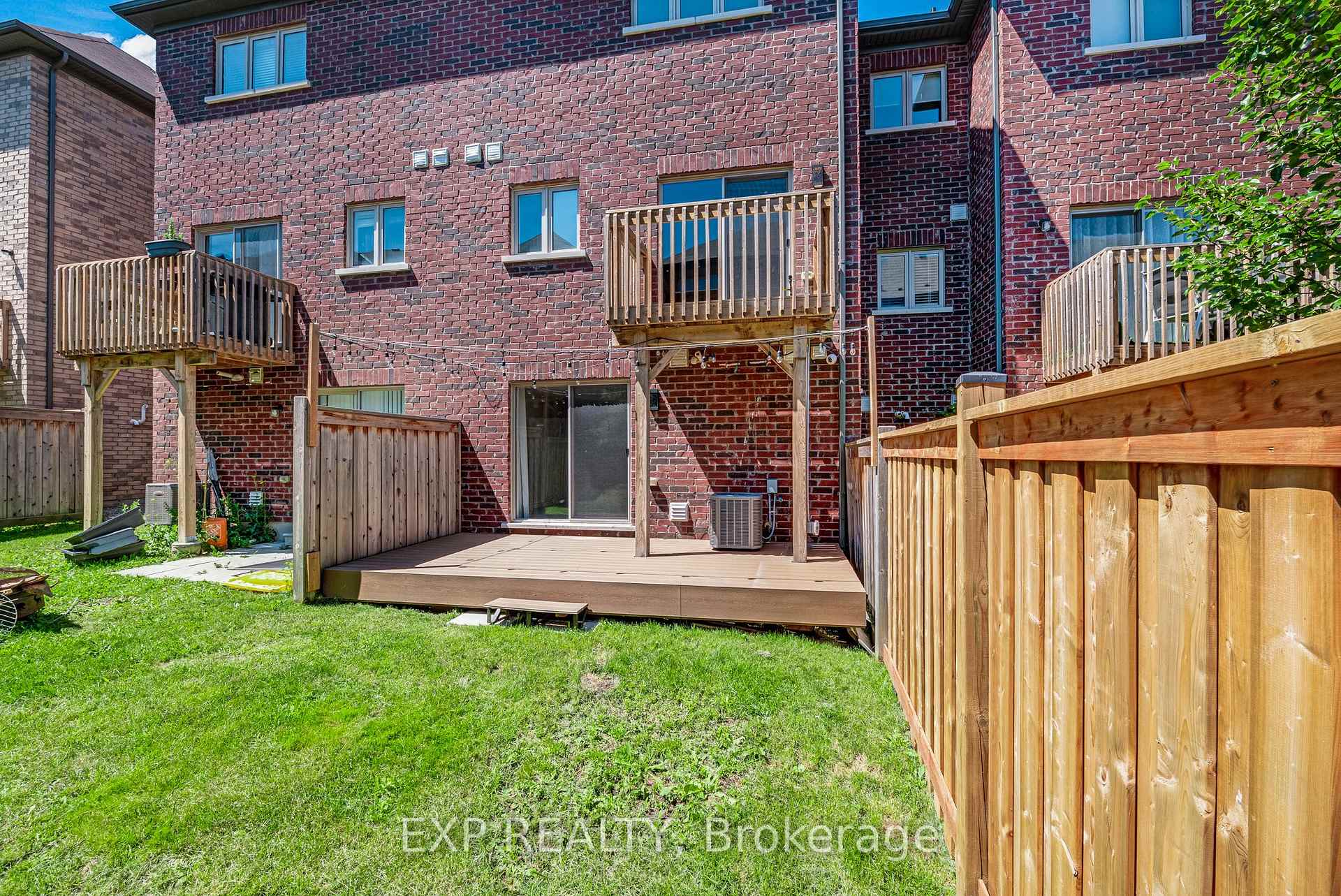 Photo 37 of 104 Gordon Circle, Newmarket, Gorham-College Manor — HOMEH