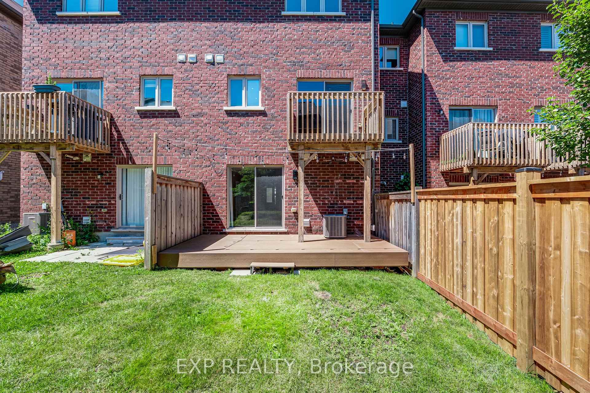 Photo 38 of 104 Gordon Circle, Newmarket, Gorham-College Manor — HOMEH
