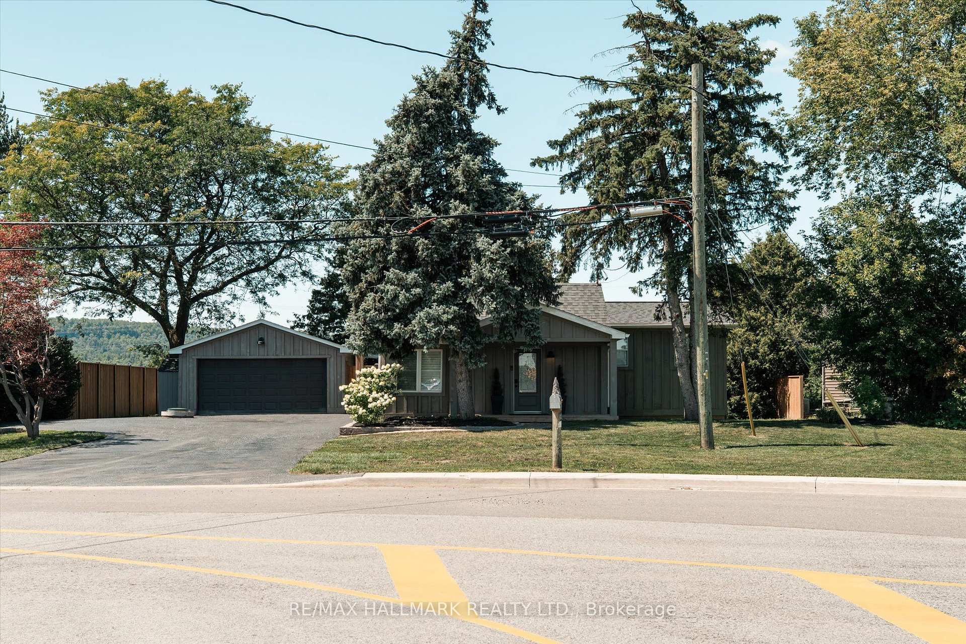 Photo 2 of 7743 5 Side Road, Halton Hills, Rural Esquesing — HOMEH