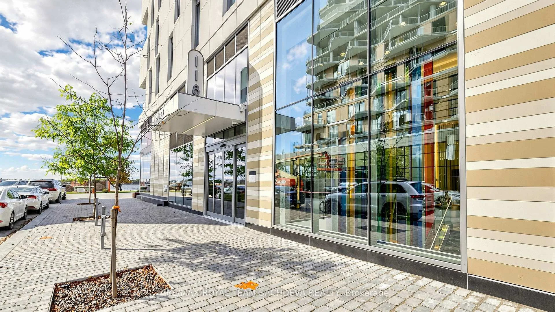 Photo 2 of Unit 101, 118 Merchants' Wharf, Toronto, Waterfront Communities — HOMEH