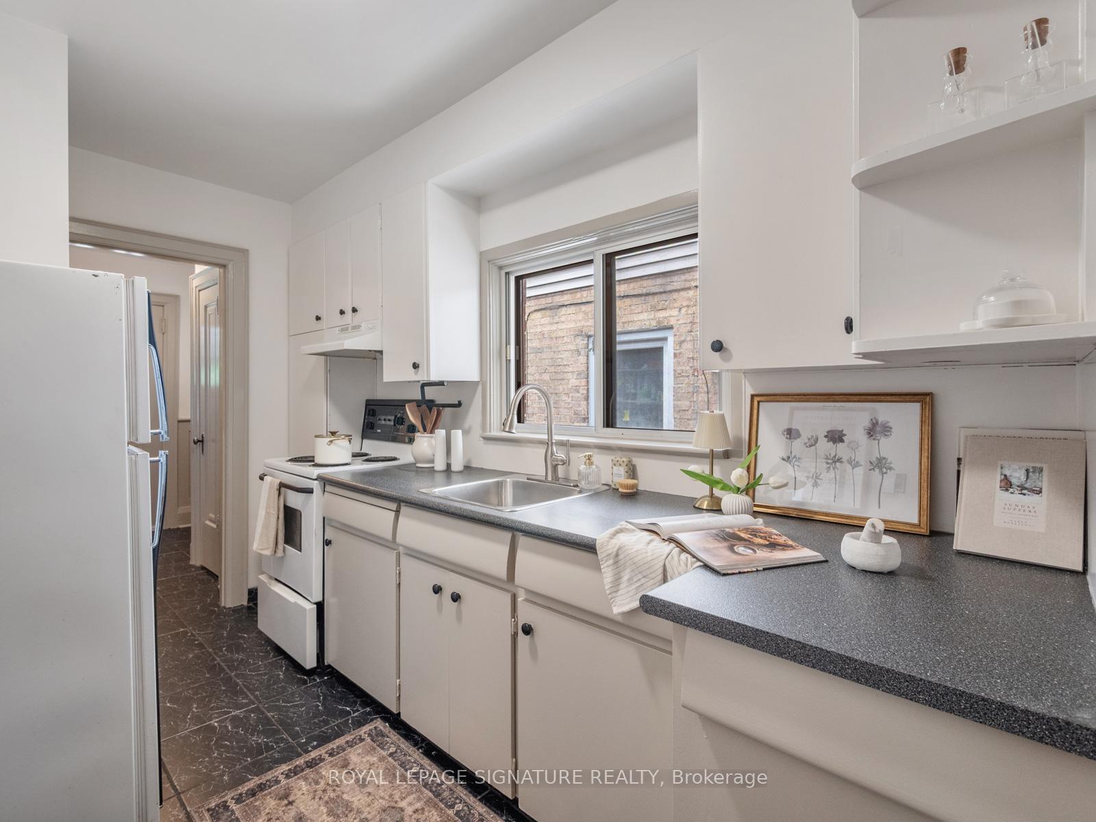 Photo 8 of 37 Chilton Road, Toronto, East York — HOMEH