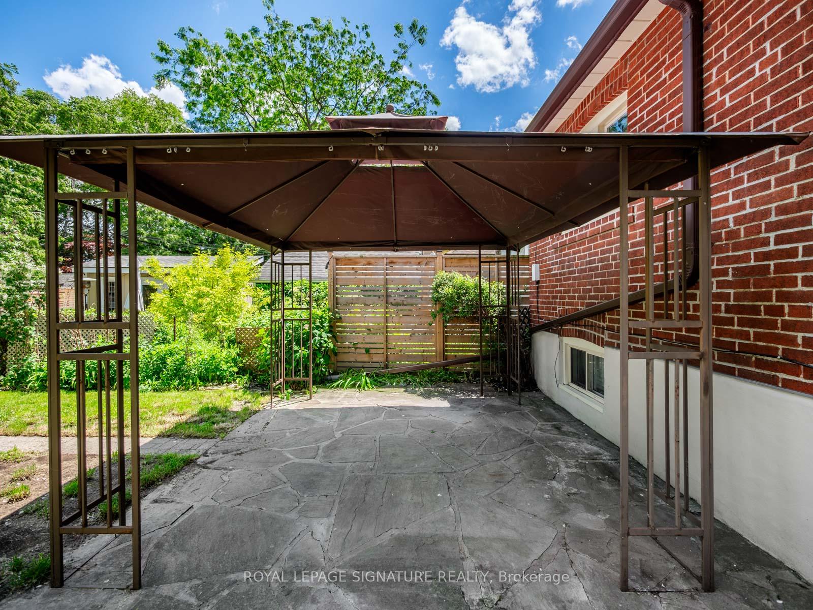 Photo 35 of 37 Chilton Road, Toronto, East York — HOMEH