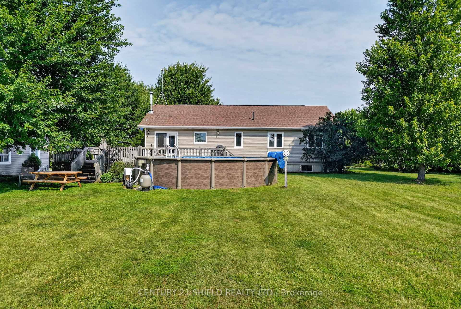 Photo 11 of 17614 Bloomington Road, North Stormont, North Stormont (Roxborough) Twp — HOMEH