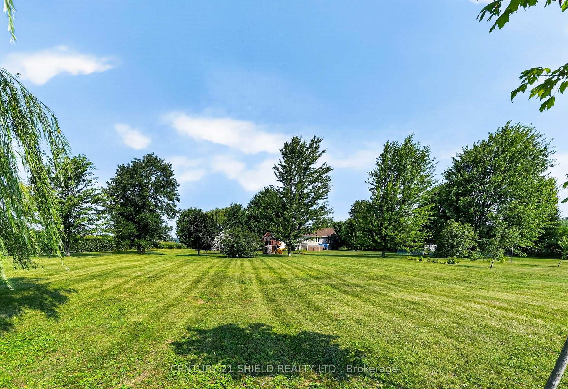 Photo 13 of 17614 Bloomington Road, North Stormont, North Stormont (Roxborough) Twp — HOMEH