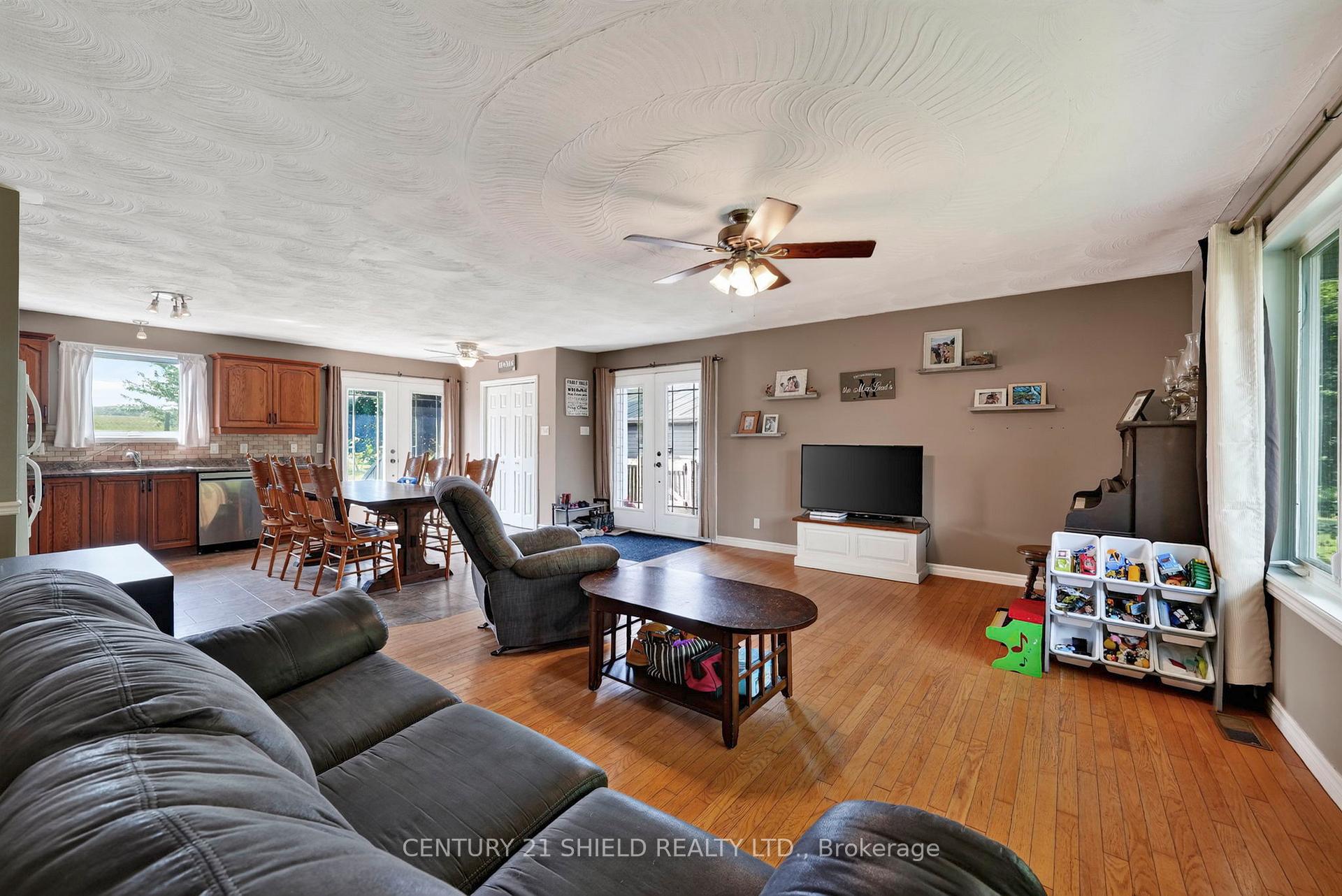 Photo 21 of 17614 Bloomington Road, North Stormont, North Stormont (Roxborough) Twp — HOMEH