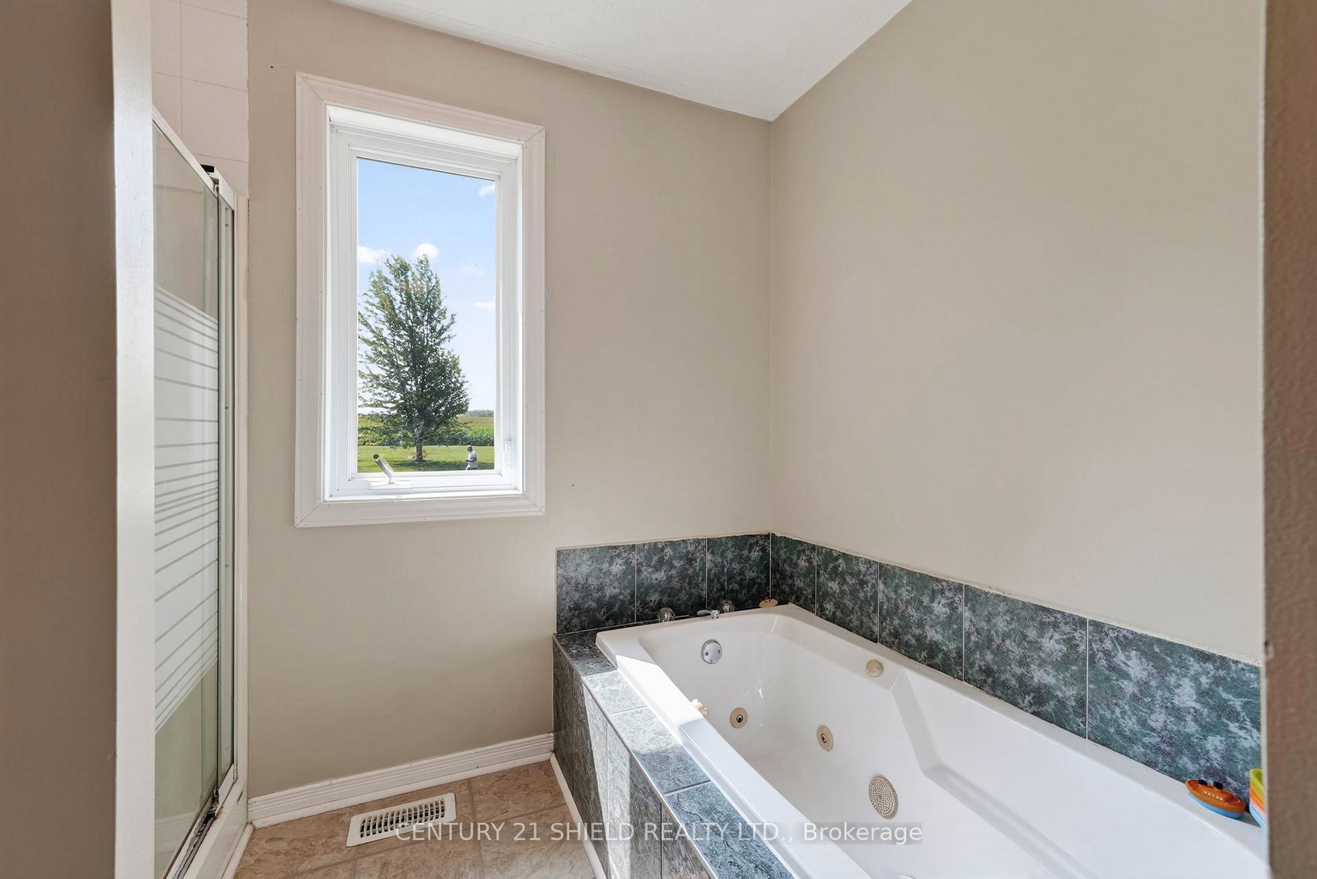 Photo 23 of 17614 Bloomington Road, North Stormont, North Stormont (Roxborough) Twp — HOMEH