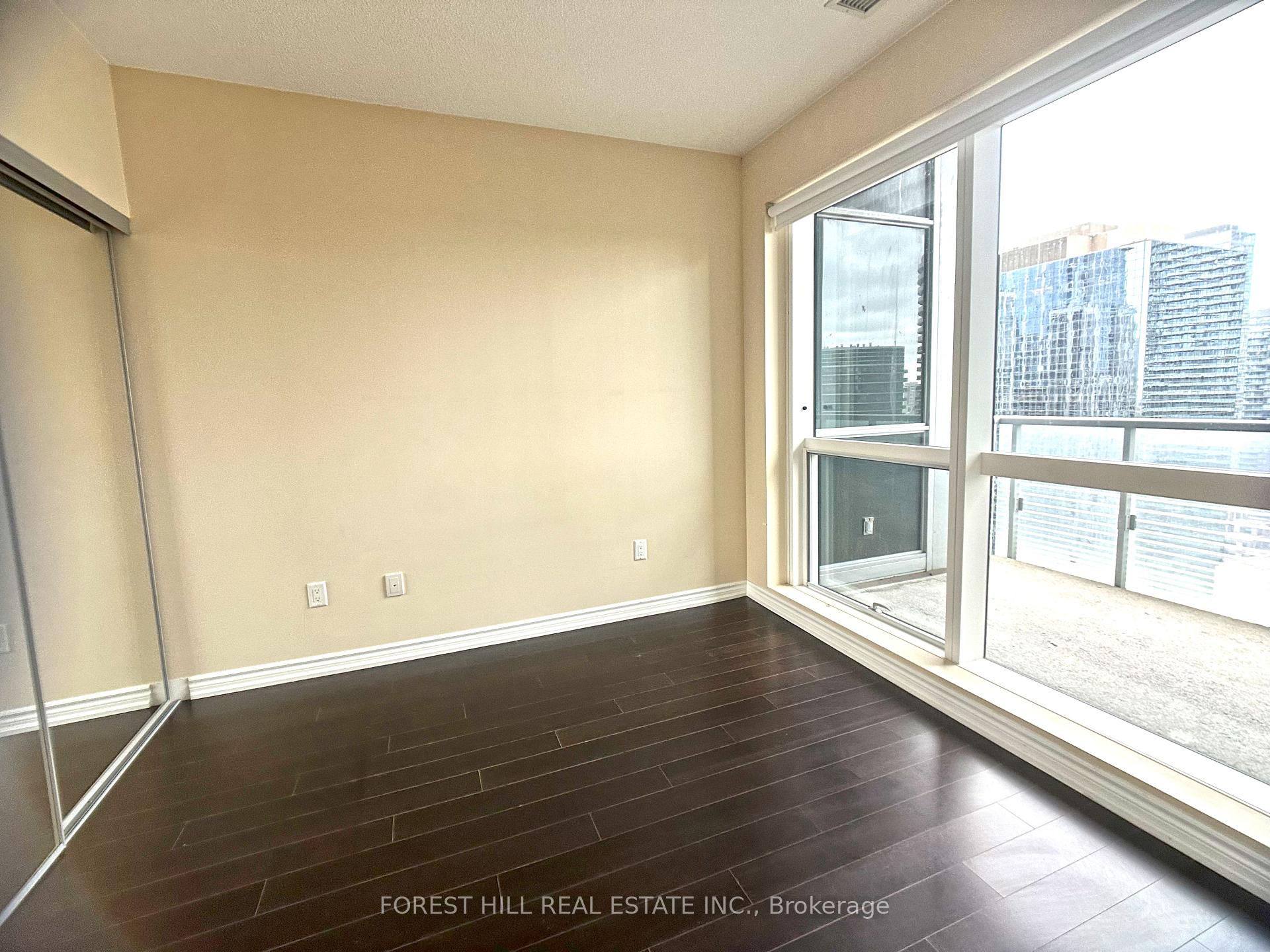 Photo 6 of Unit 3416, 386 Yonge Street, Toronto, Bay Street Corridor — HOMEH