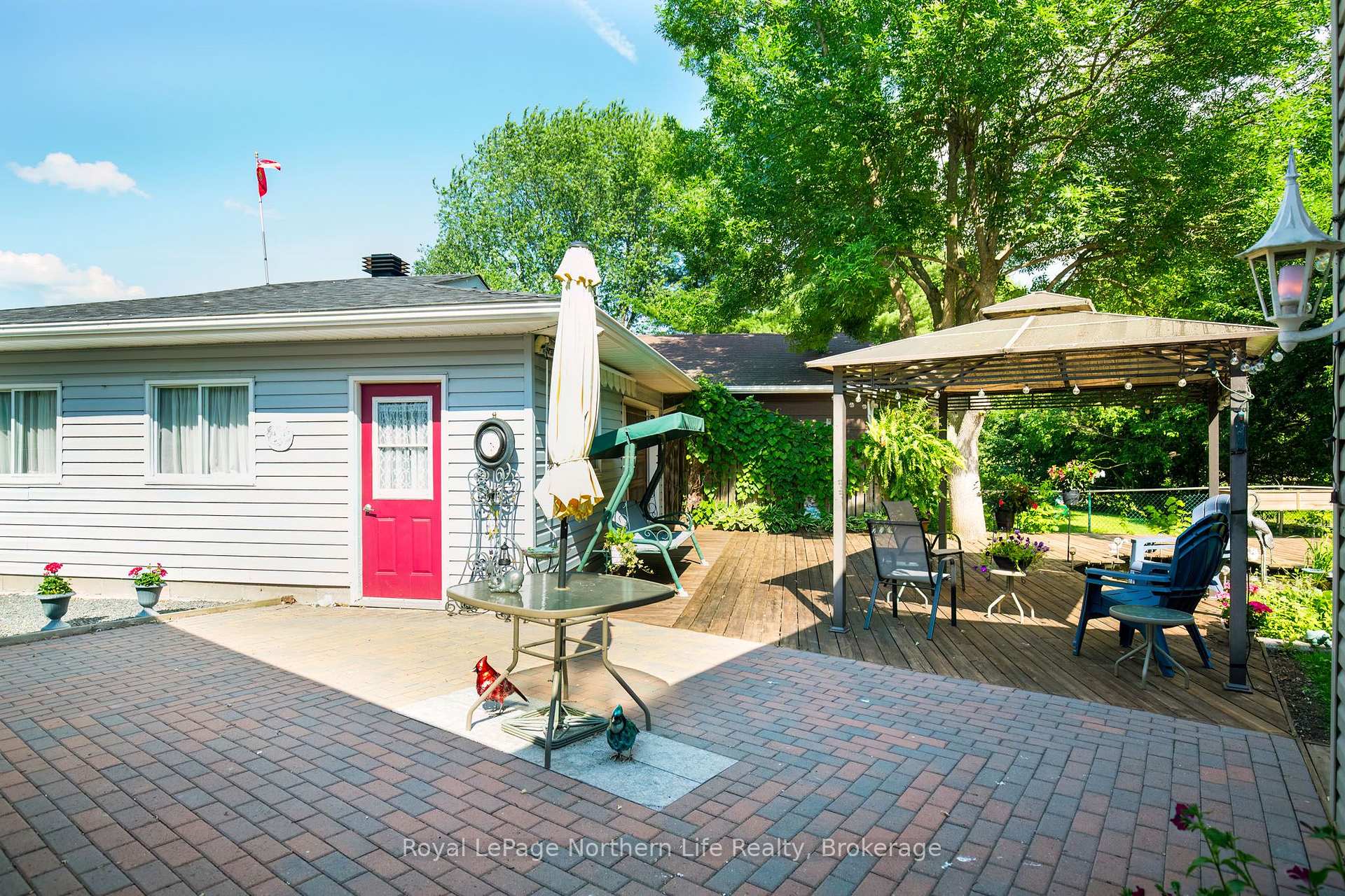 Photo 4 of 29 Marshall Park Drive, North Bay, Ferris — HOMEH