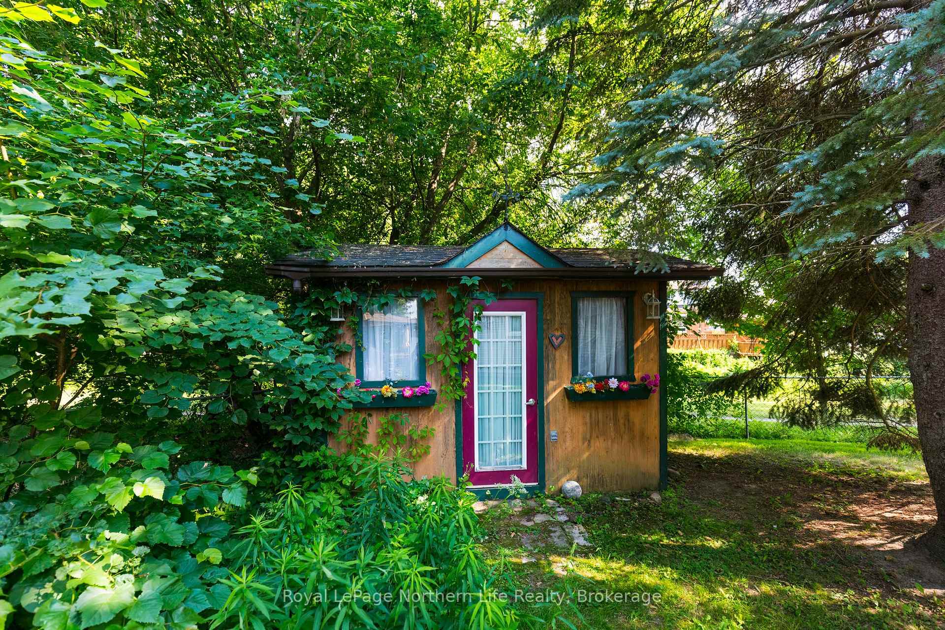 Photo 8 of 29 Marshall Park Drive, North Bay, Ferris — HOMEH