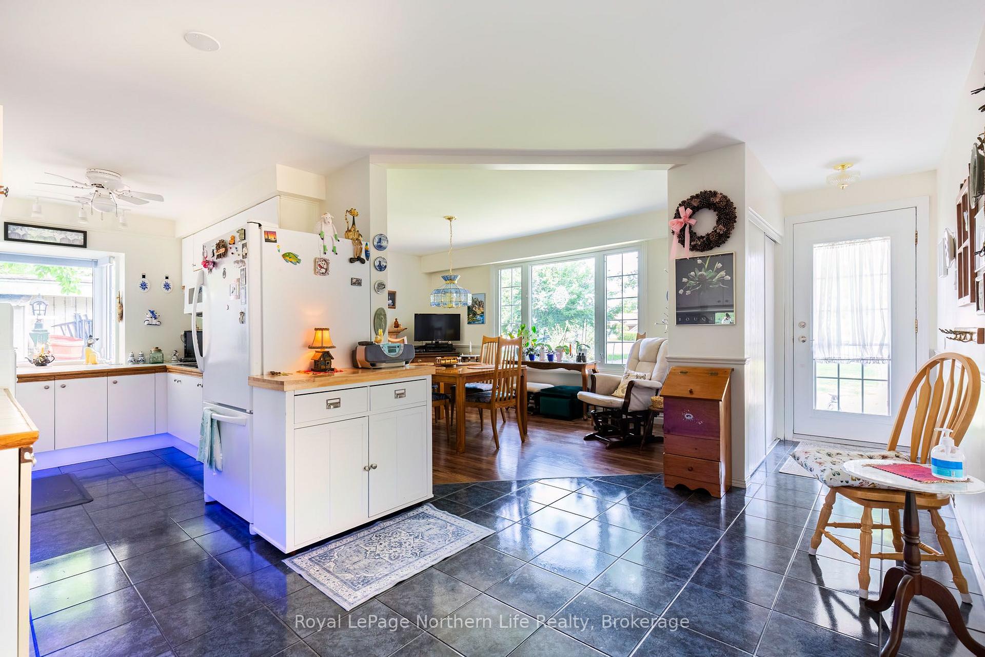 Photo 18 of 29 Marshall Park Drive, North Bay, Ferris — HOMEH