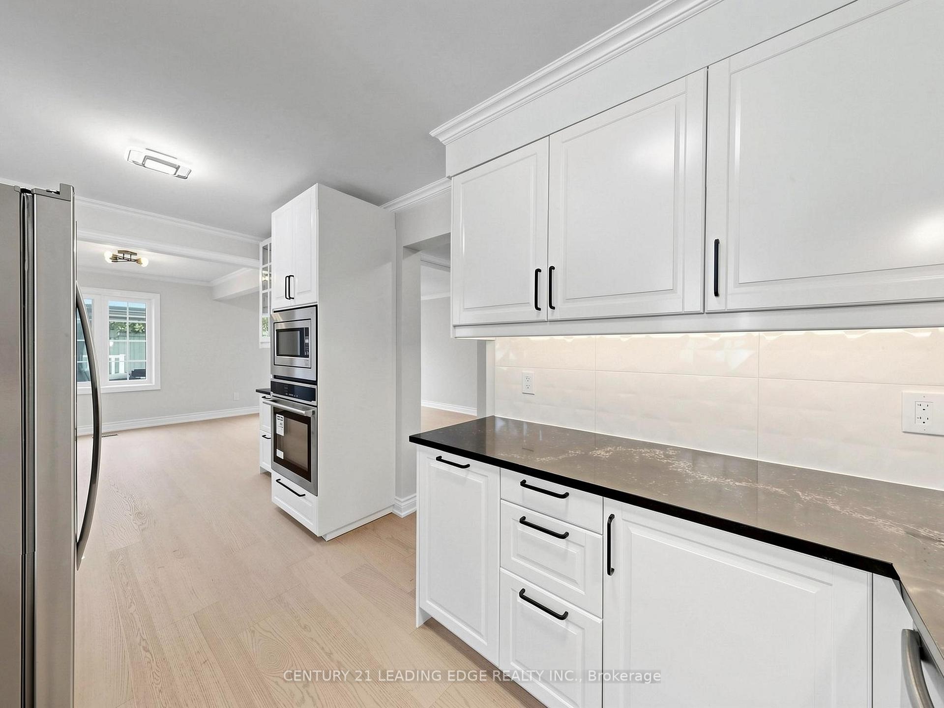 Photo 12 of 23 Spragg Circle, Markham, Markham Village — HOMEH