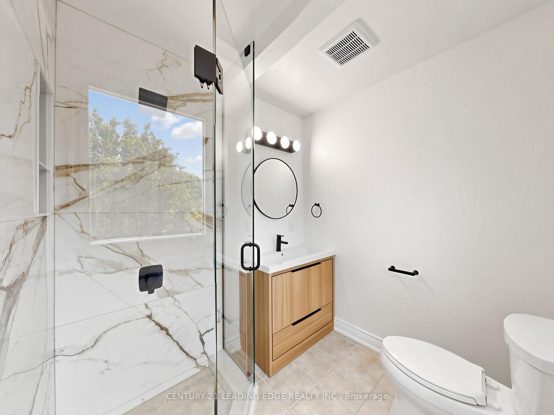 Photo 19 of 23 Spragg Circle, Markham, Markham Village — HOMEH