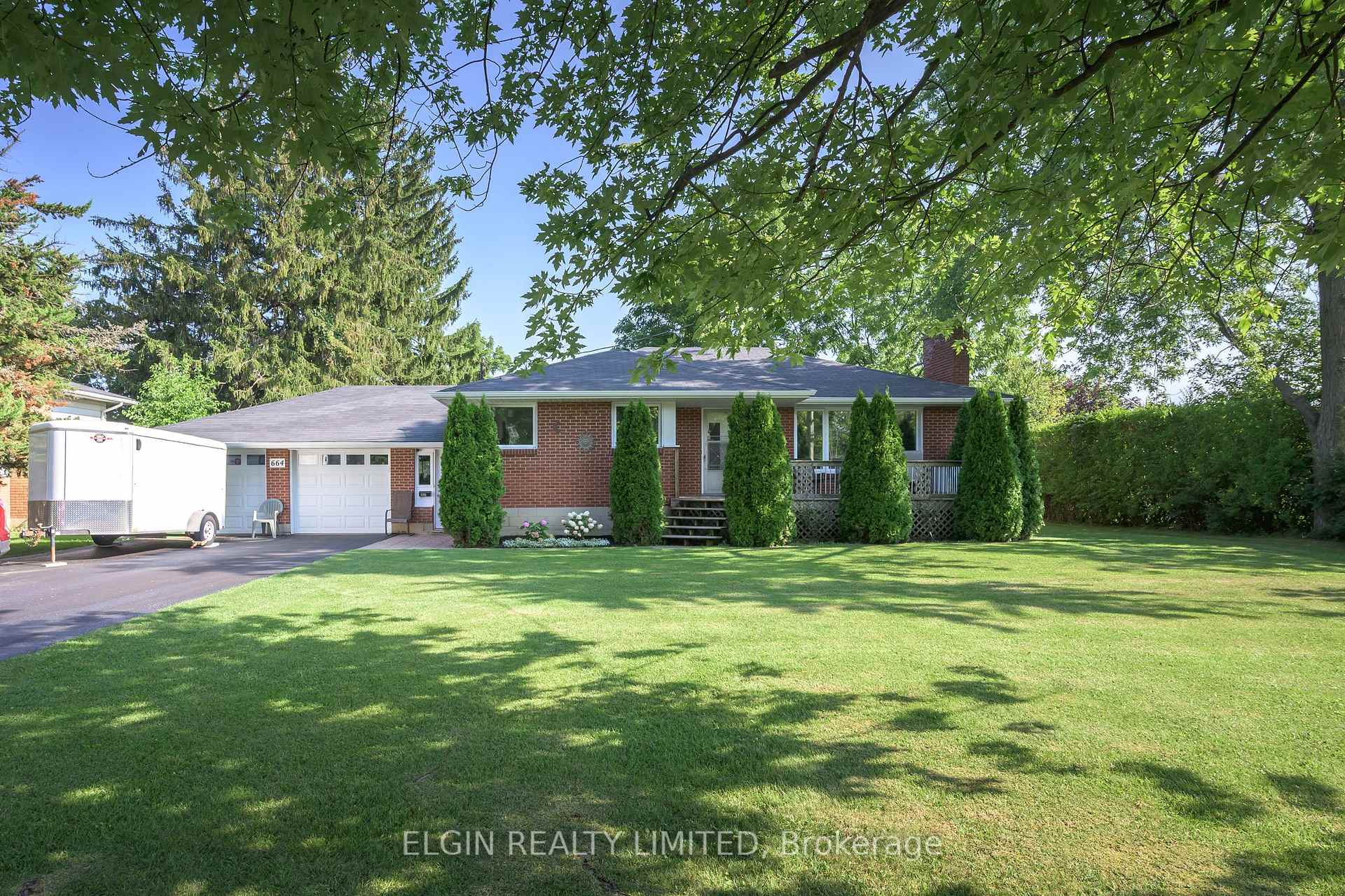 Photo 1 of 664 Elm Street, St. Thomas — HOMEH