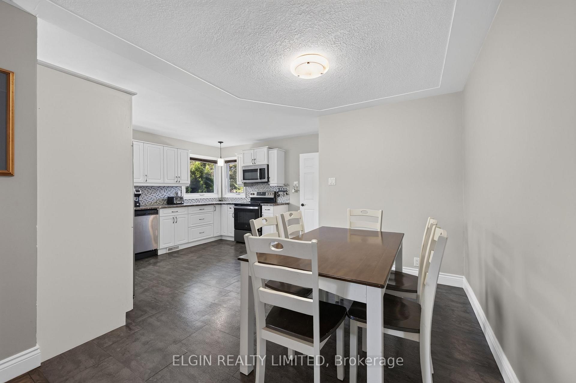 Photo 20 of 664 Elm Street, St. Thomas — HOMEH