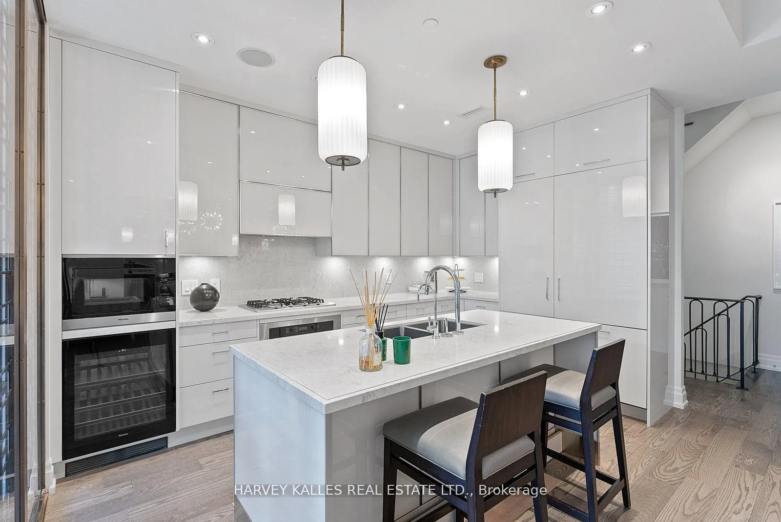 Photo 10 of Unit TH1, 127 Pears Avenue, Toronto, The Annex — HOMEH