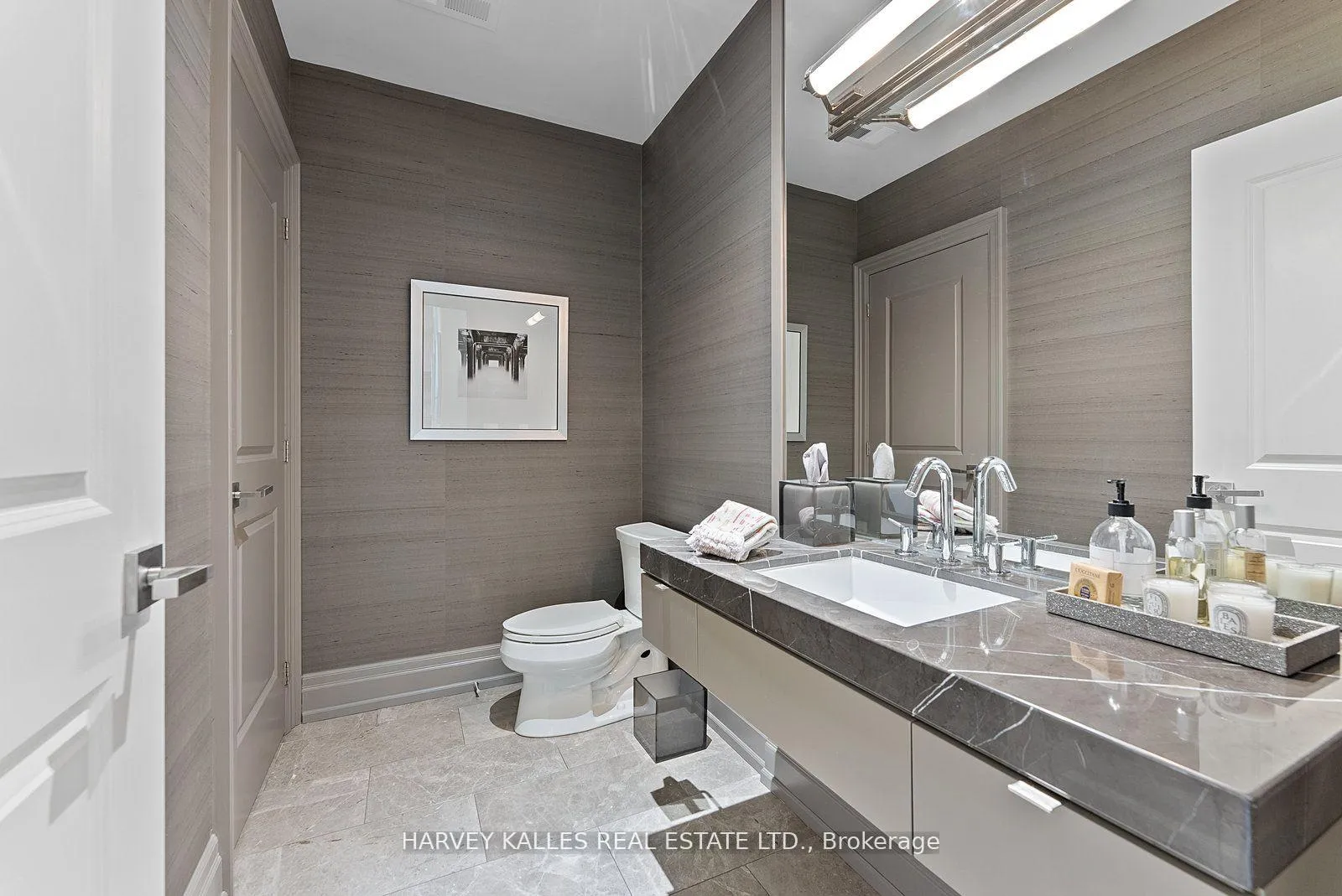 Photo 13 of Unit TH1, 127 Pears Avenue, Toronto, The Annex — HOMEH