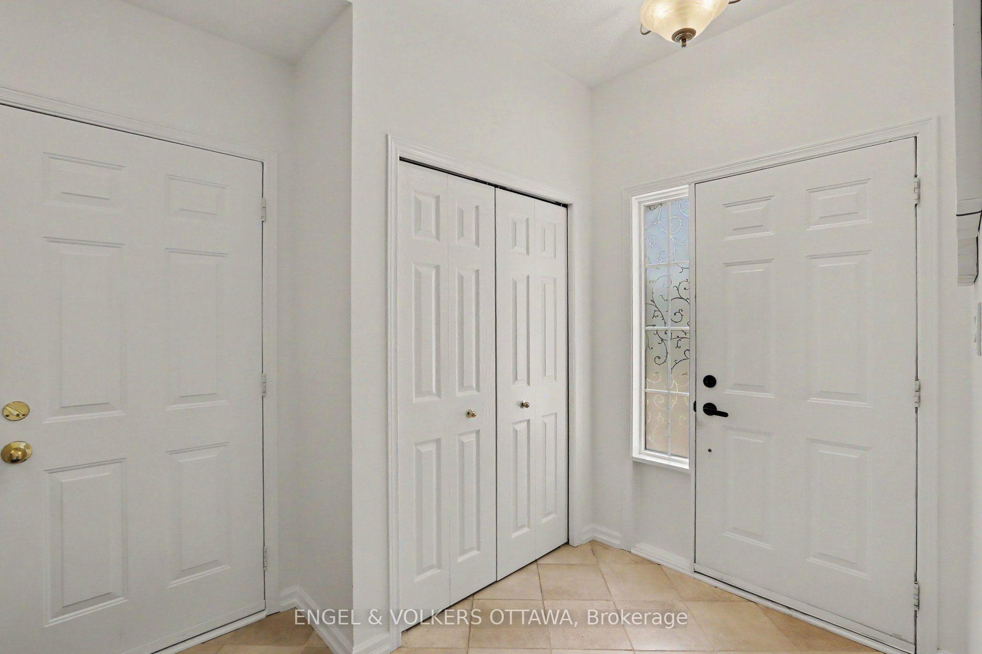 Photo 3 of 55 Hathaway Drive, Ottawa, Barrhaven East — HOMEH
