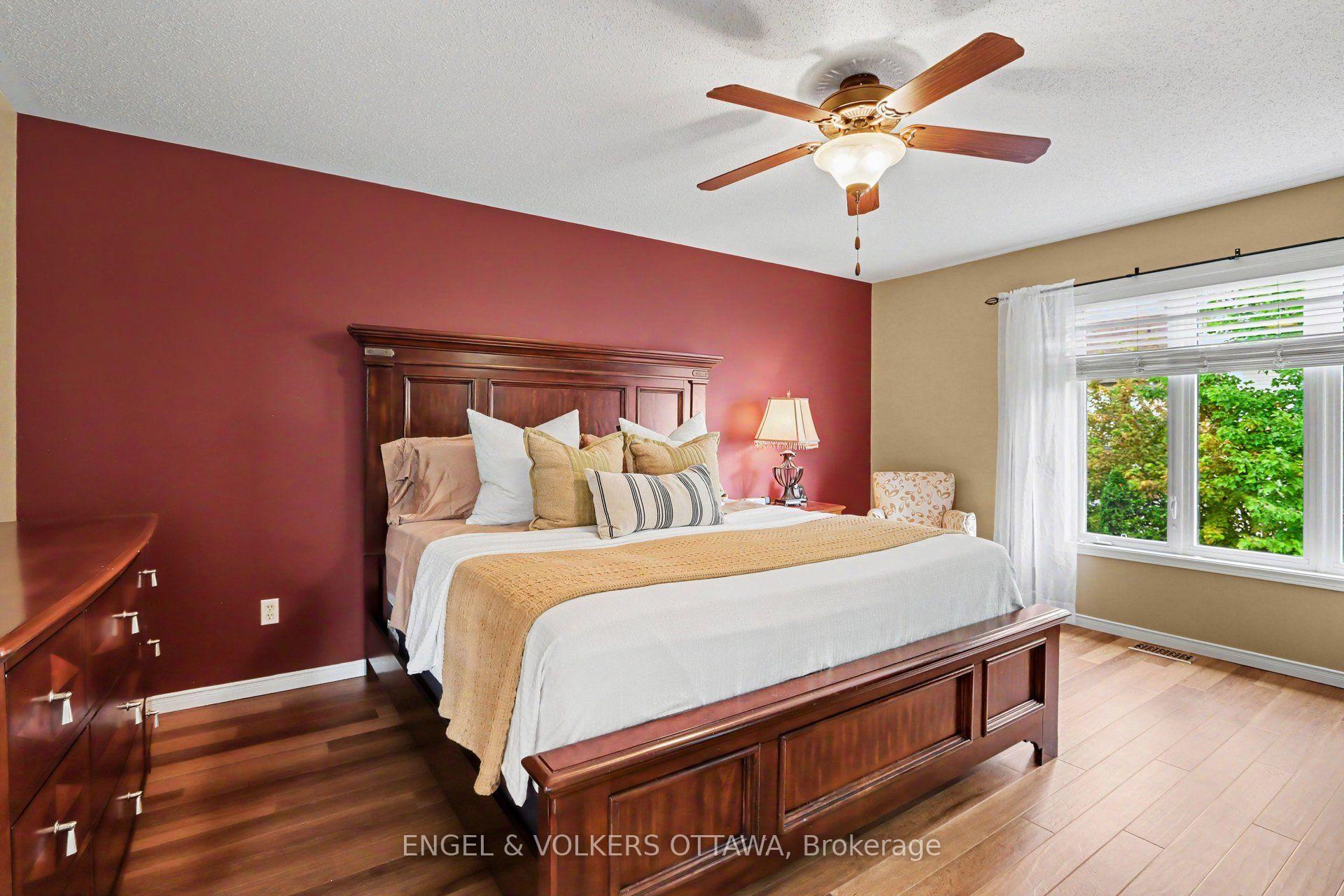 Photo 12 of 55 Hathaway Drive, Ottawa, Barrhaven East — HOMEH