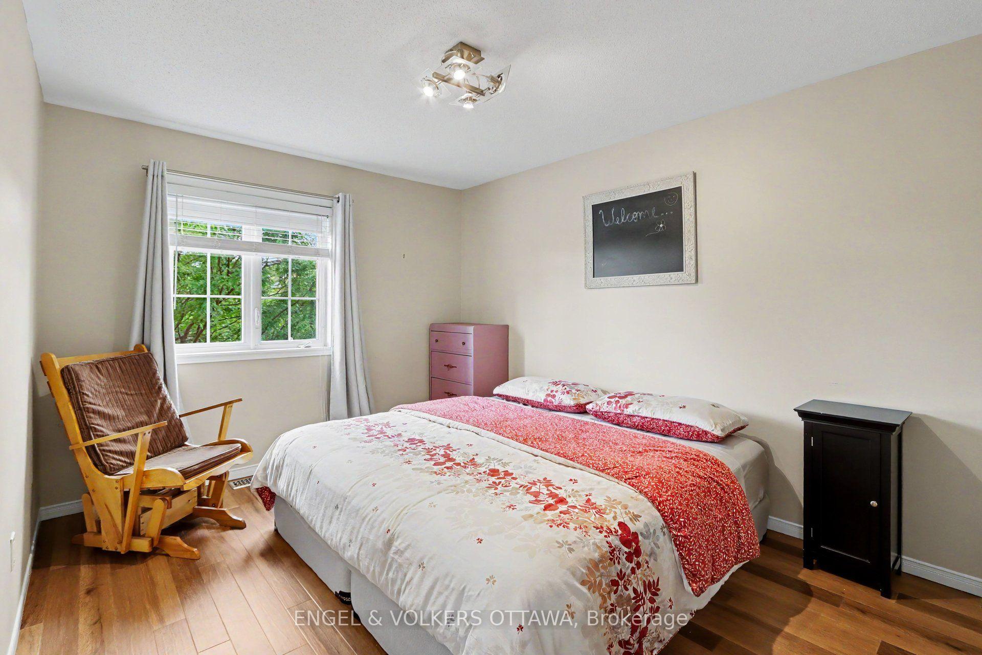 Photo 16 of 55 Hathaway Drive, Ottawa, Barrhaven East — HOMEH