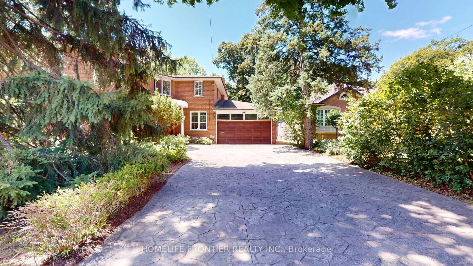 Photo 2 of 36 Riverdale Drive, Etobicoke, Thistletown-Beaumonde Heights — HOMEH