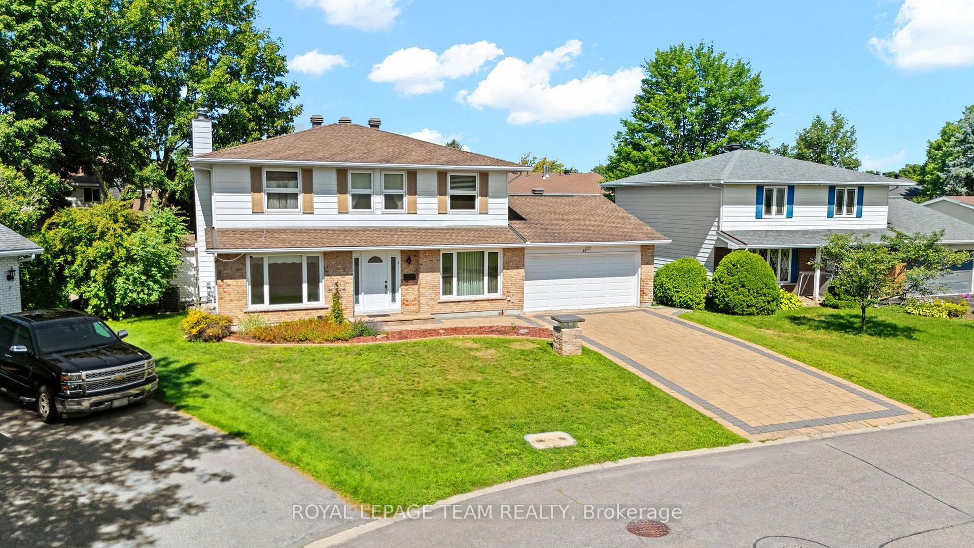 Photo 3 of 22 Markham Avenue, Ottawa, Craig Henry/Woodvale — HOMEH