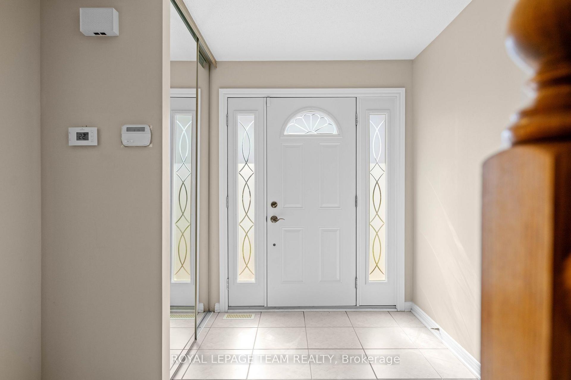 Photo 5 of 22 Markham Avenue, Ottawa, Craig Henry/Woodvale — HOMEH