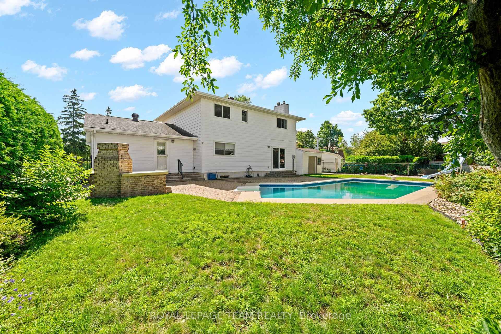 Photo 43 of 22 Markham Avenue, Ottawa, Craig Henry/Woodvale — HOMEH