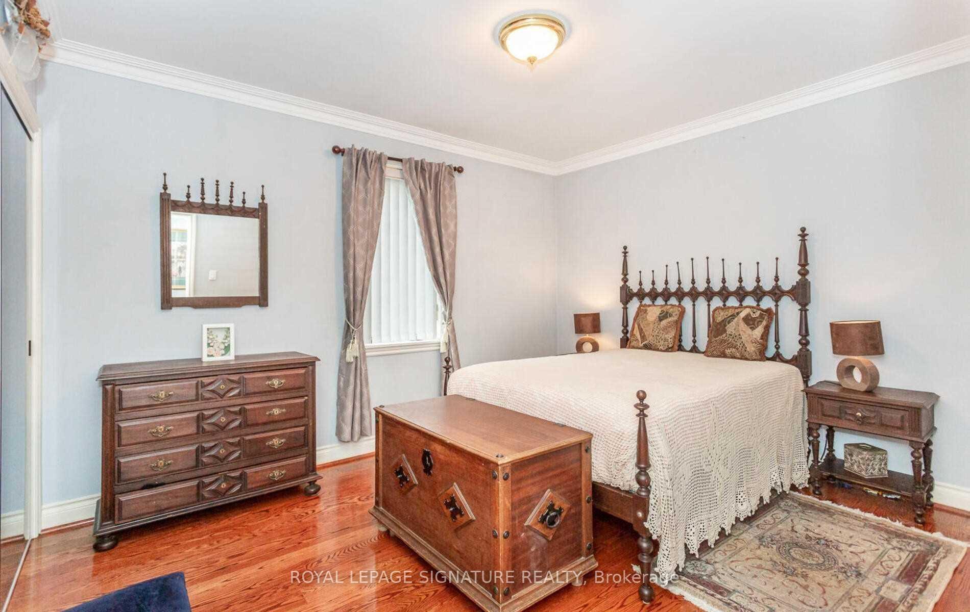 Photo 12 of 2 Hillcrest Drive, Toronto, Wychwood — HOMEH
