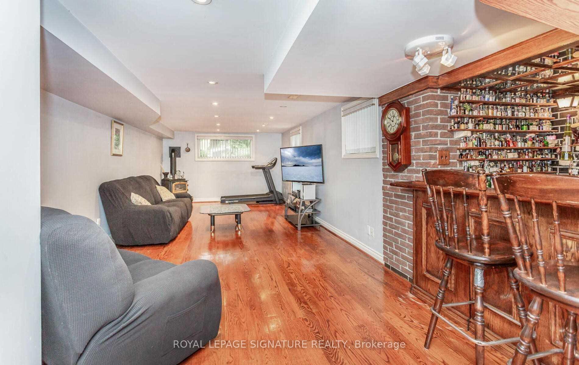 Photo 15 of 2 Hillcrest Drive, Toronto, Wychwood — HOMEH