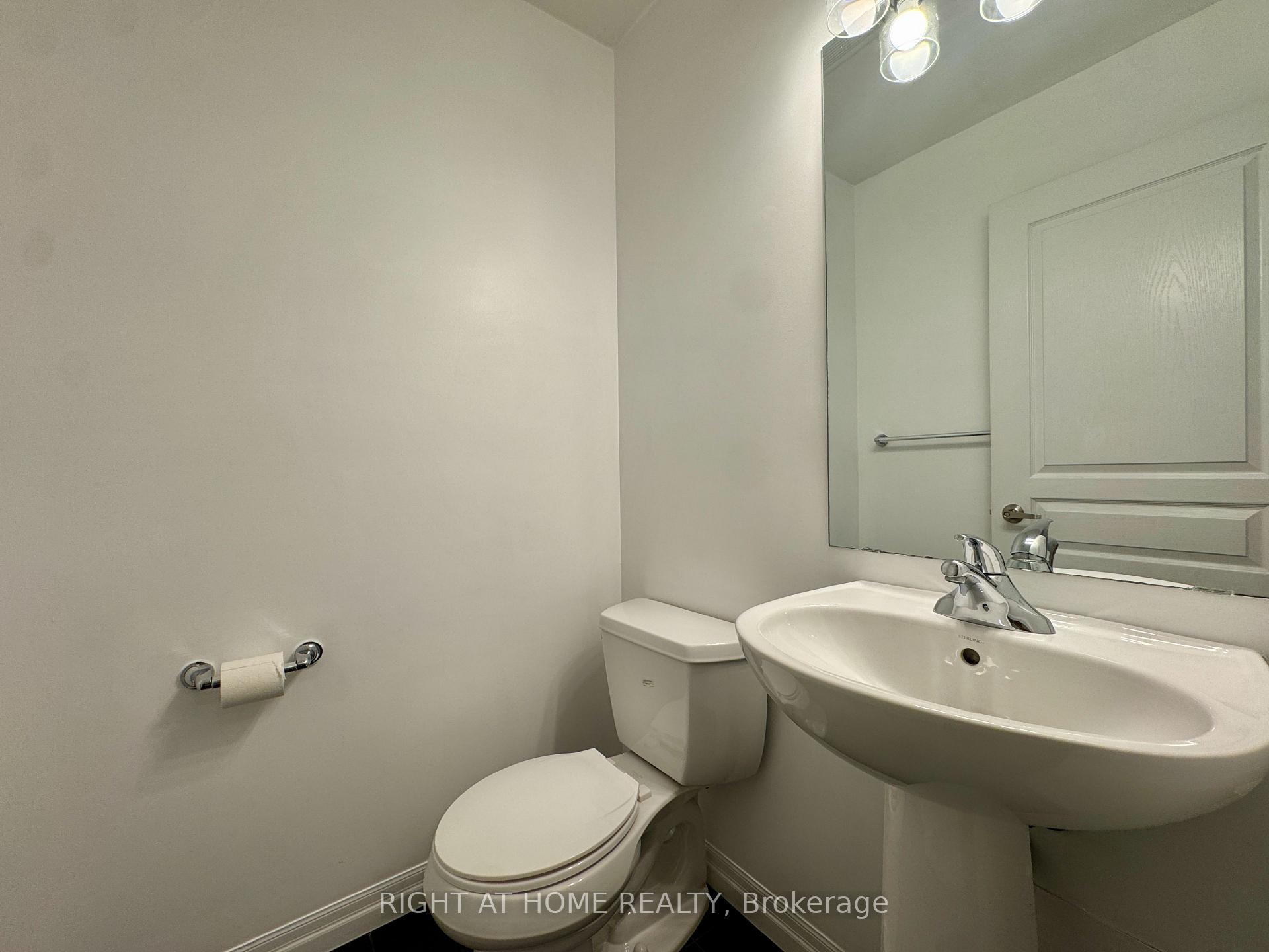 Photo 11 of Unit 1710, 223 Webb Drive, Mississauga, City Centre — HOMEH